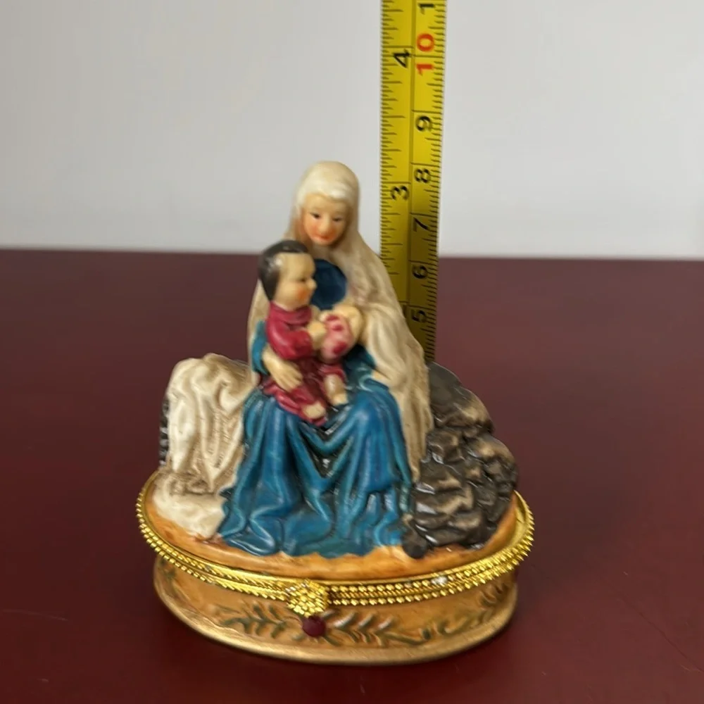 Trinket Broadcasting Network charming ceramic